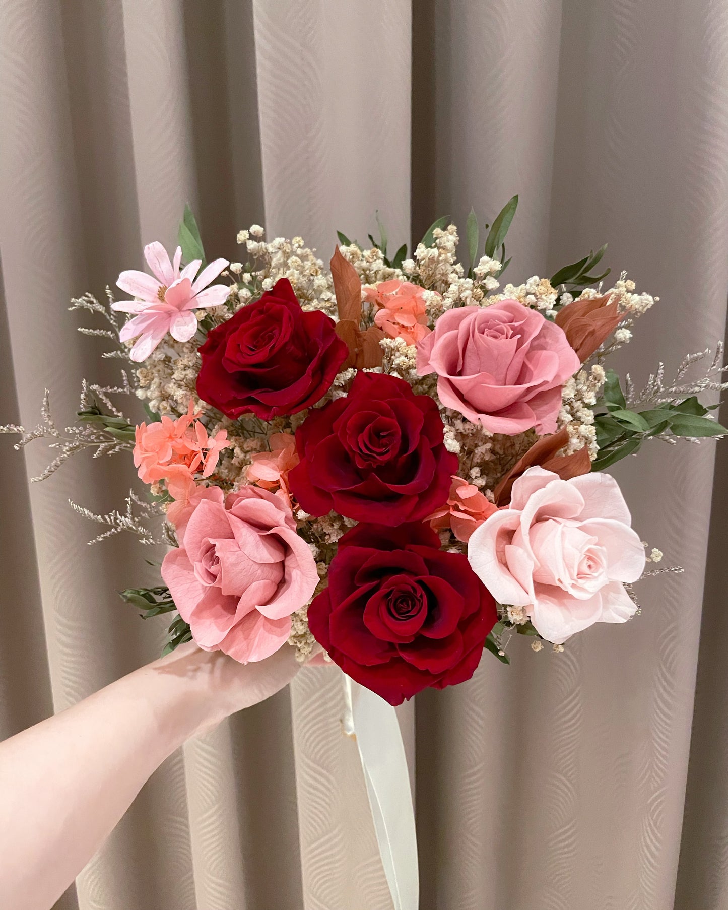 紅粉花漾永生捧花