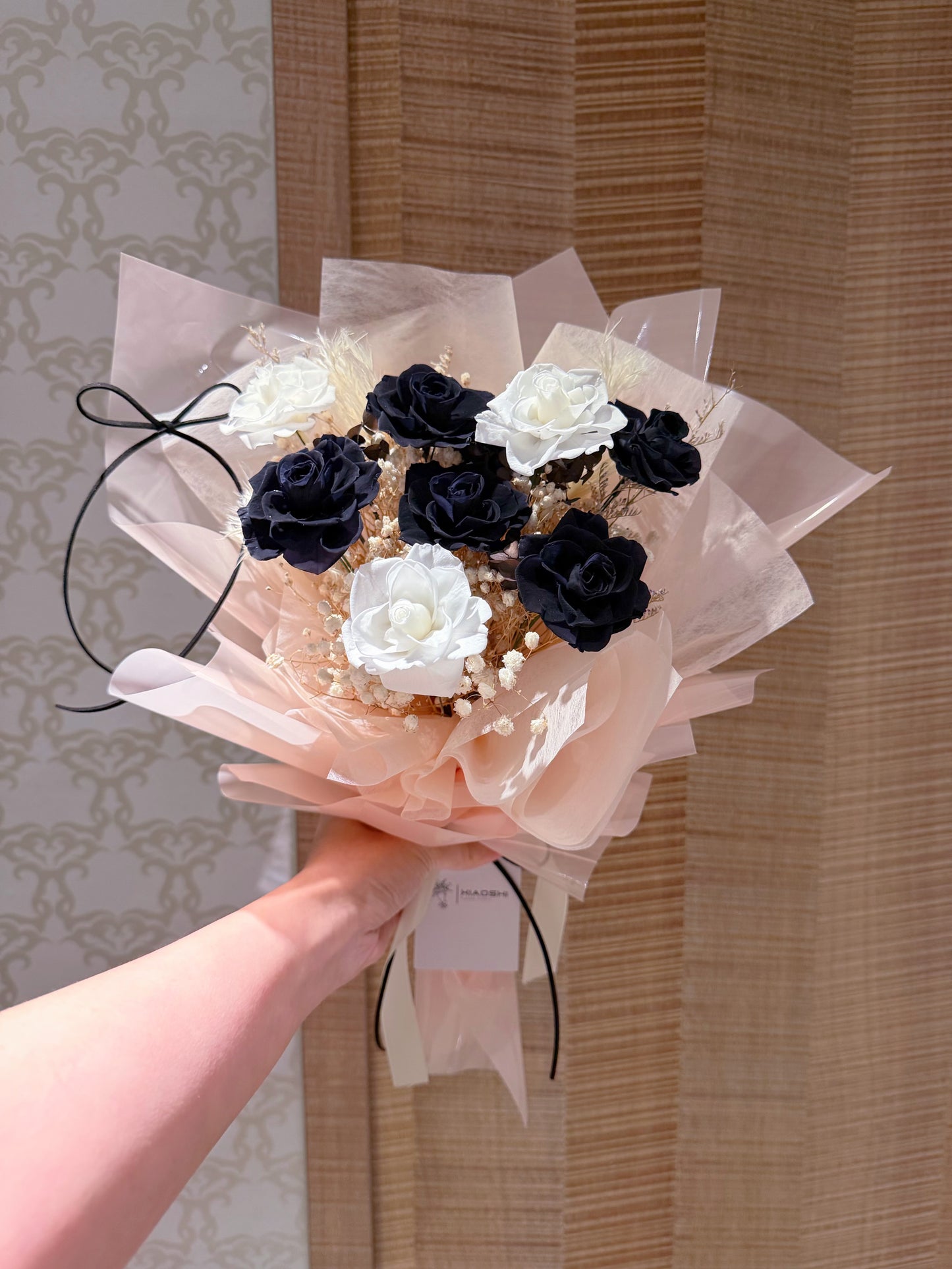 黑粉芭蕾永生花束