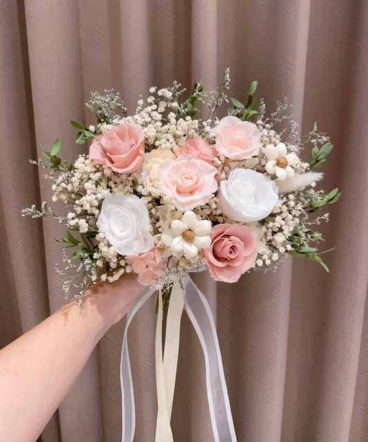 奶杏粉永生捧花